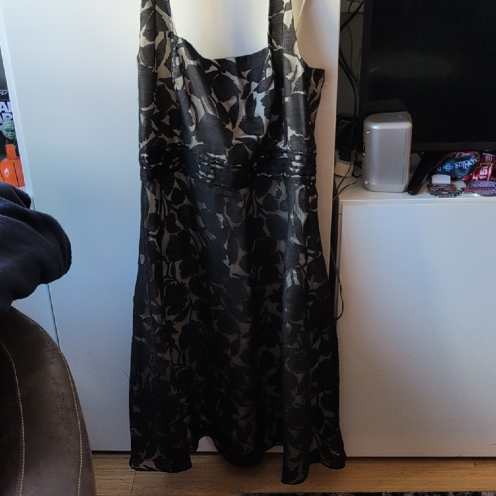 Ann Taylor Black and Gray Floral Midi Dress